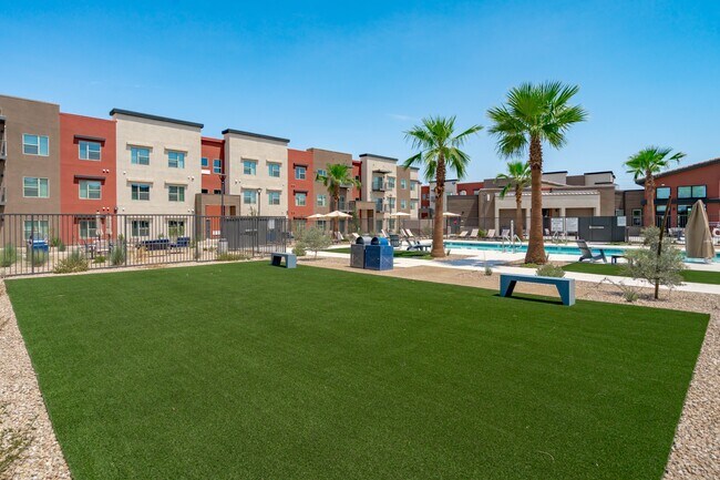 Game Lawn - Alto