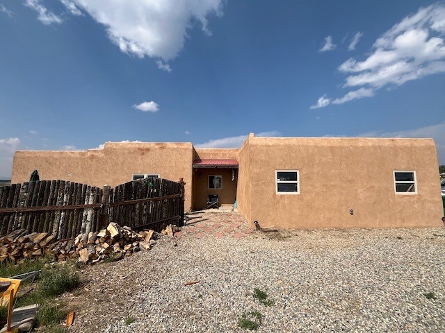 Building Photo - 150 A Los Rios Rd