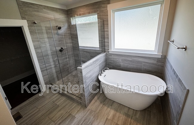 Photo - 2338 Large Oak Dr