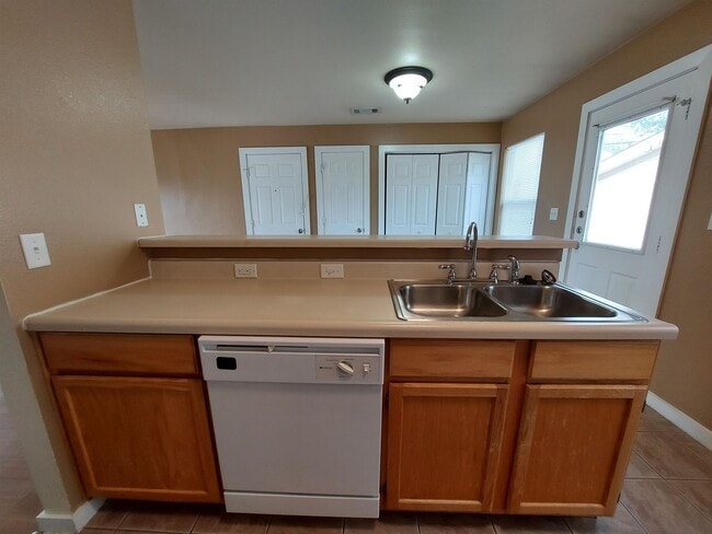 Photo - 219 S Ave South