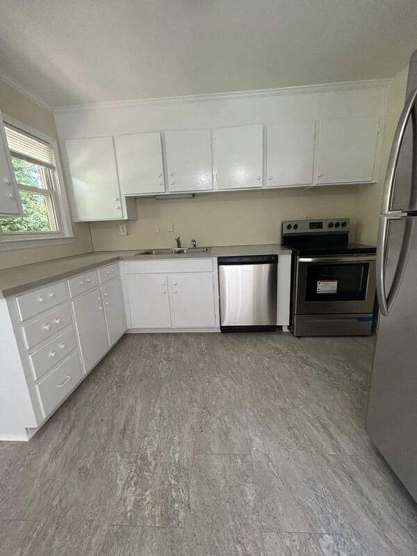 Photo - 717 Crater St