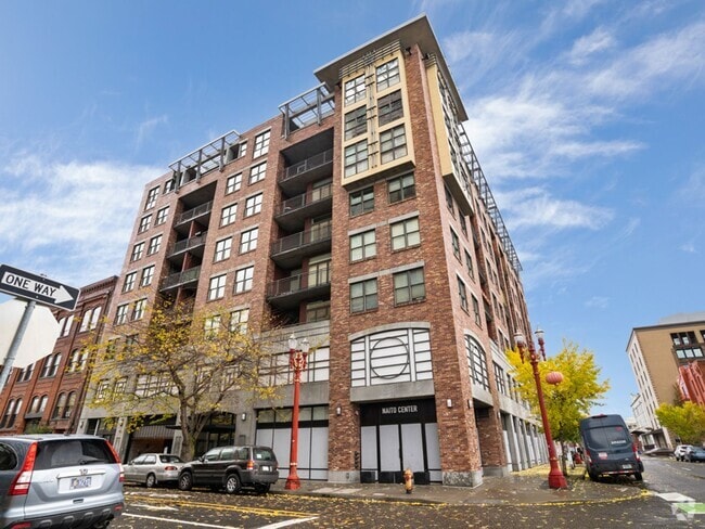 Building Photo - 411 NW Flanders St Unit OTL405 Rental