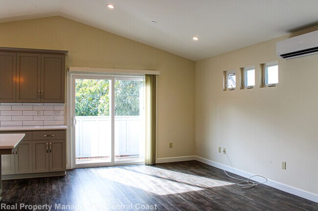 Photo - AVAILABLE JUNE - 1 Bed/1 Bath Apartment in...