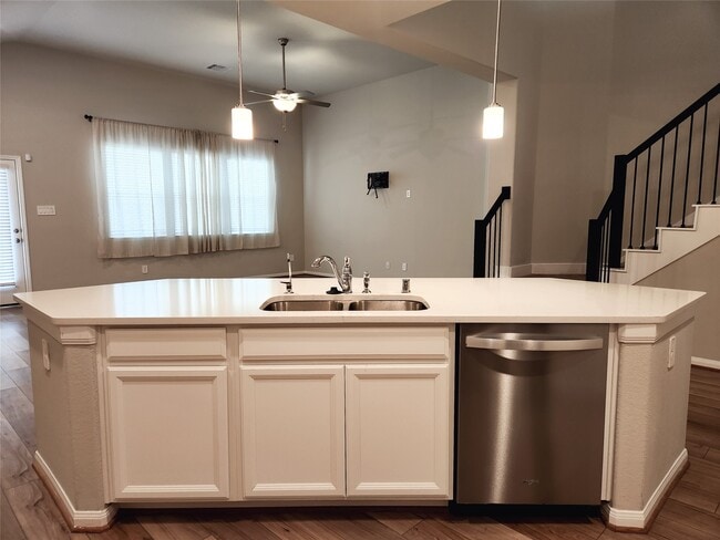 Photo - 10714 Clfs Vw Dr