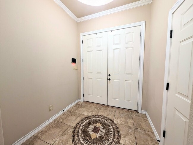Photo - 11022 Winburn Dr