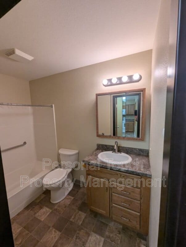 Photo - 106 1st St Unit #104