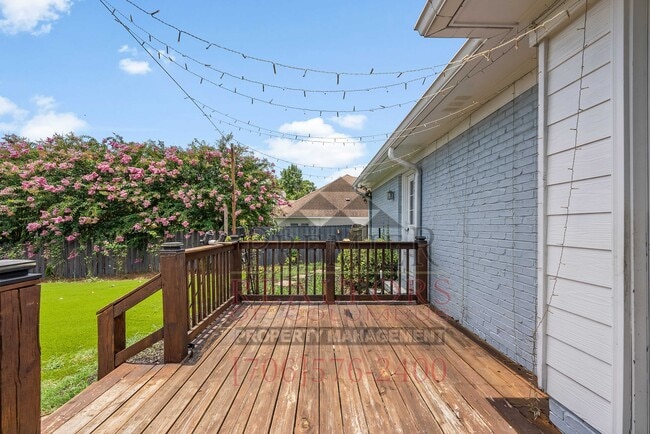 Photo - 5924 Big Oak Dr