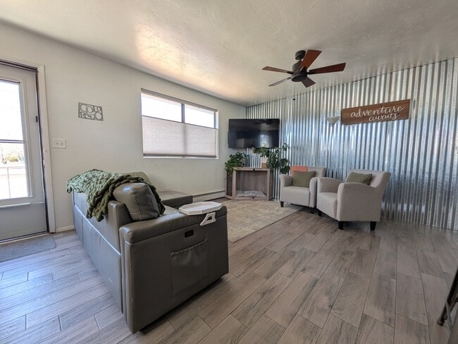 Photo - 240 N 17th St Unit 17th Street