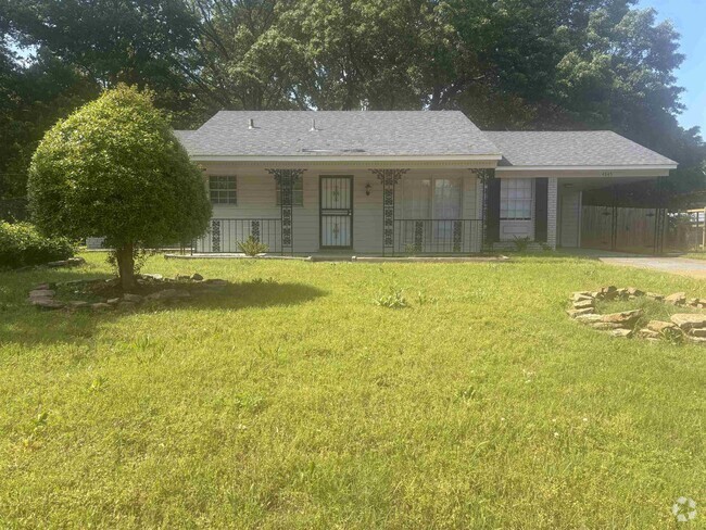 Building Photo - 4845 Ortie Dr Rental