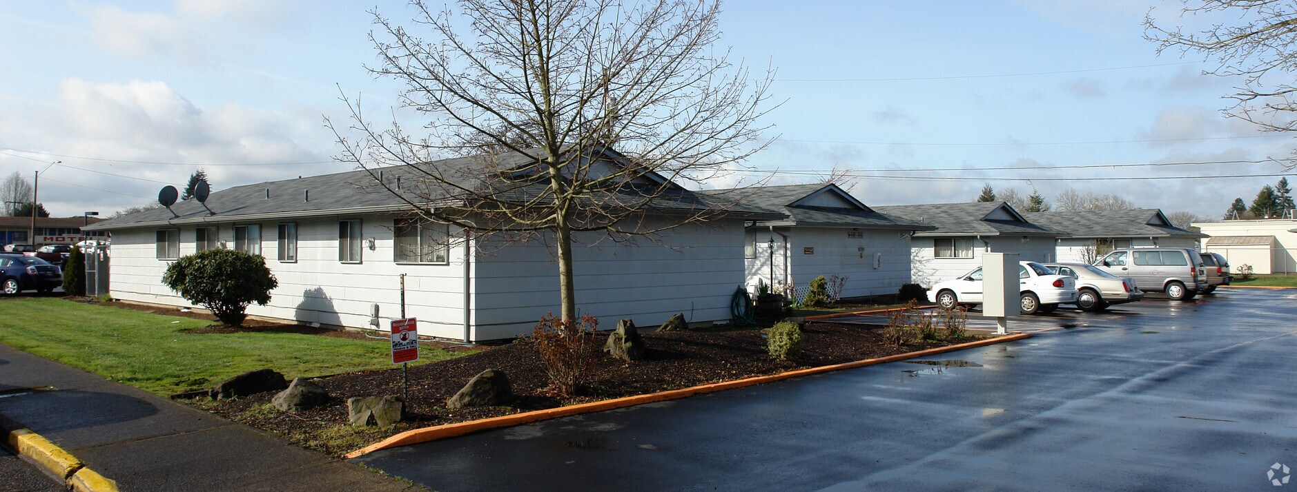 Photo - Waverly Terrace Apartments
