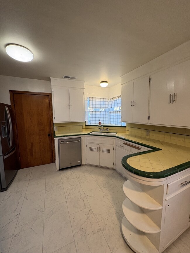 Photo - 3254 Magowan Dr