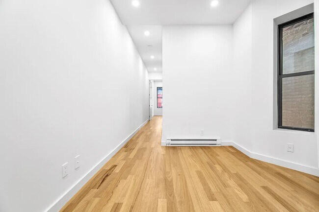 Photo - 212 E 29th St Unit 12