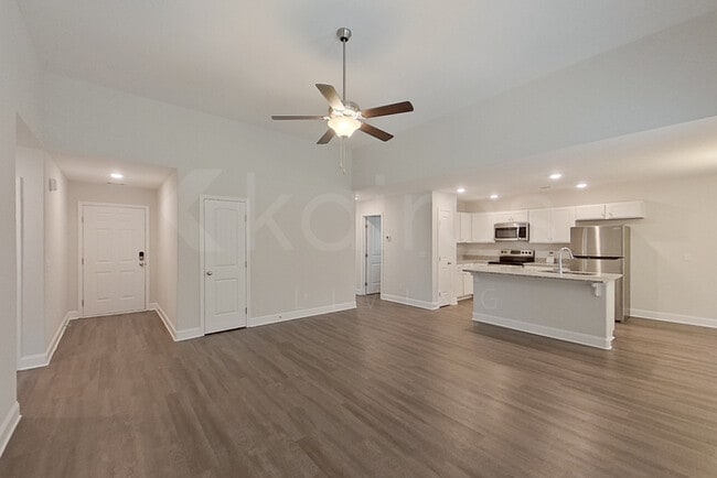 Photo - 106 Western Red Cedar Dr