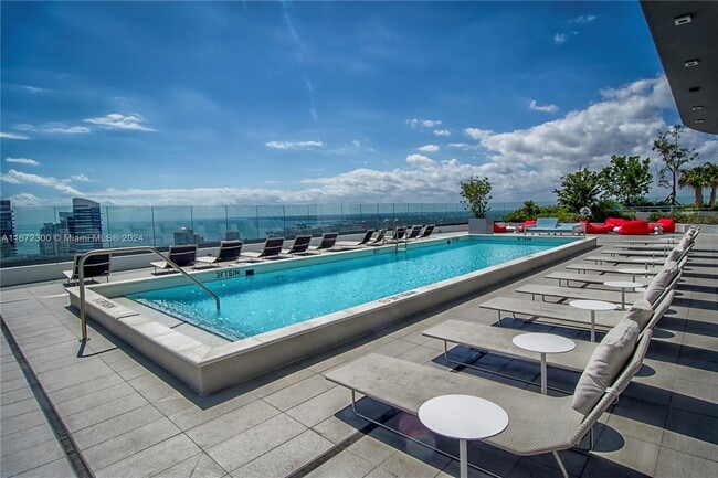 Photo - 55 SW 9th St