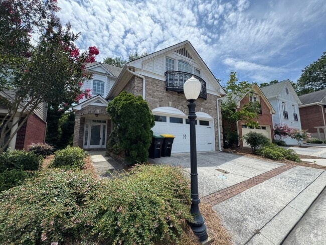 Building Photo - Executive Rental in Pear Alley Condominium...