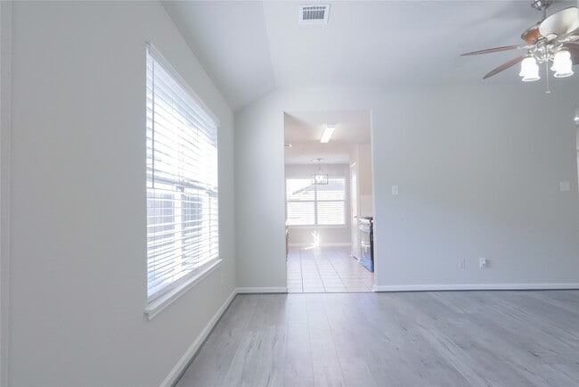 Building Photo - 2706 Star Peak Dr