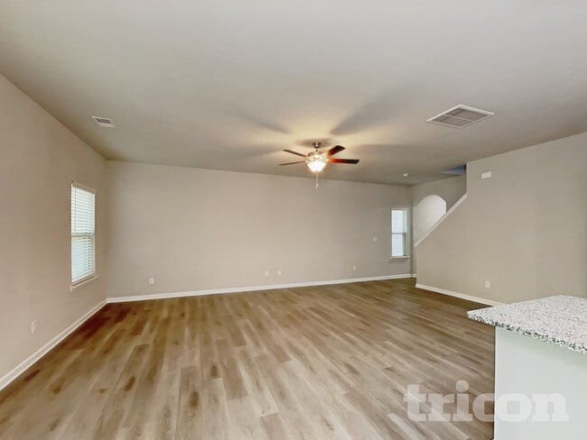 Photo - 229 Spring Knoll Dr