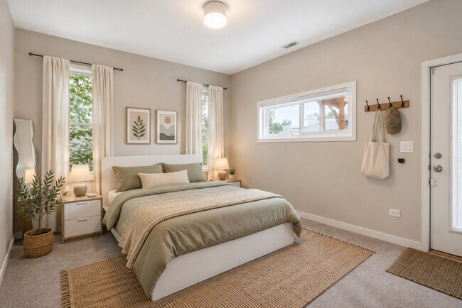Photo - 1344 W Grenshaw St Unidad C