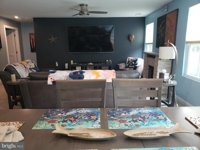 Photo - 18330 Patchwork Dr