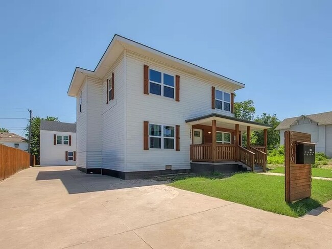 1810 NW 11th St