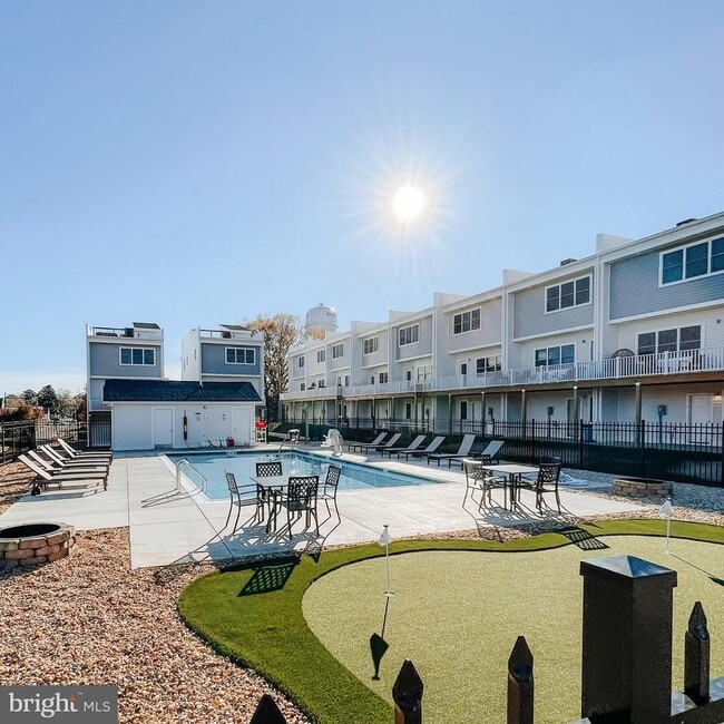 Photo - 308 Douglas Ave Townhome