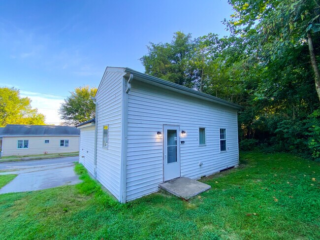 Photo - 532 Cameron St