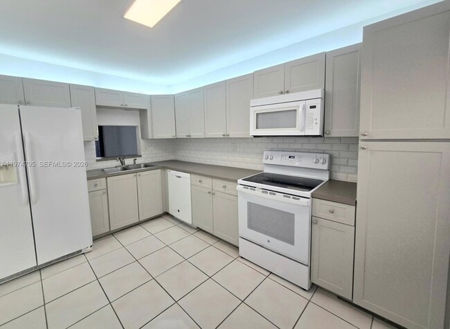 Photo - 15081 SW 127th Ct