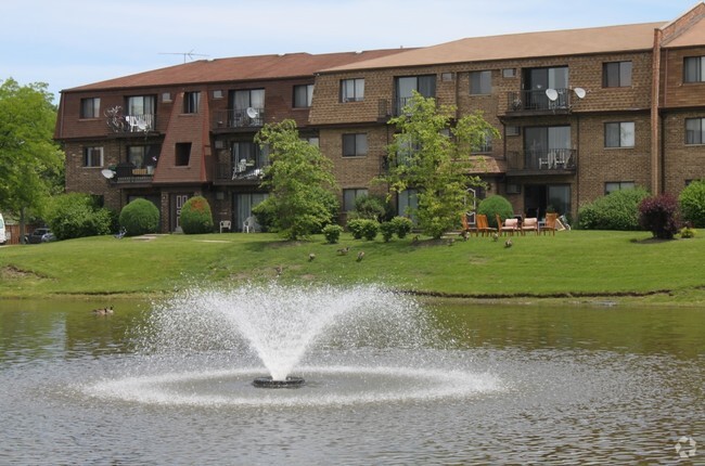 Building Photo - Salem Walk Apartments