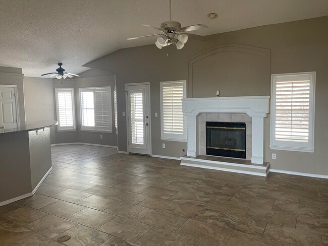 Photo - 1416 Black Ridge Dr