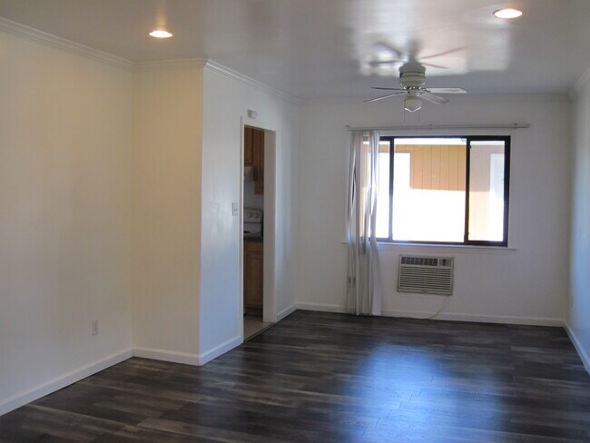 Photo - 2750 Argyll Ave Unidad C