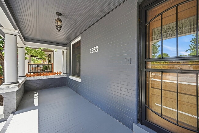 Photo - $2,895.95, 3 Beds - 2 Bath, Single Family Home in Denver with Washer and Dryer!