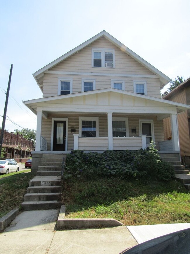 Building Photo - OSU 2 Bedroom Duplex Unit 2446