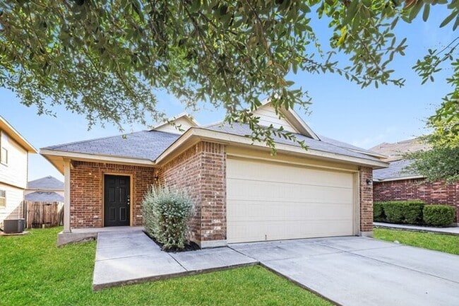 Photo - 7523 Whispine