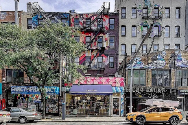 Photo - 130 Allen St Unit 3