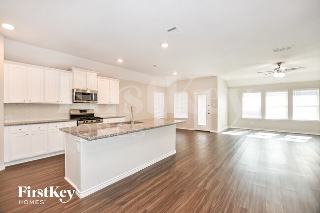 Photo - 808 Fredericktown Rd