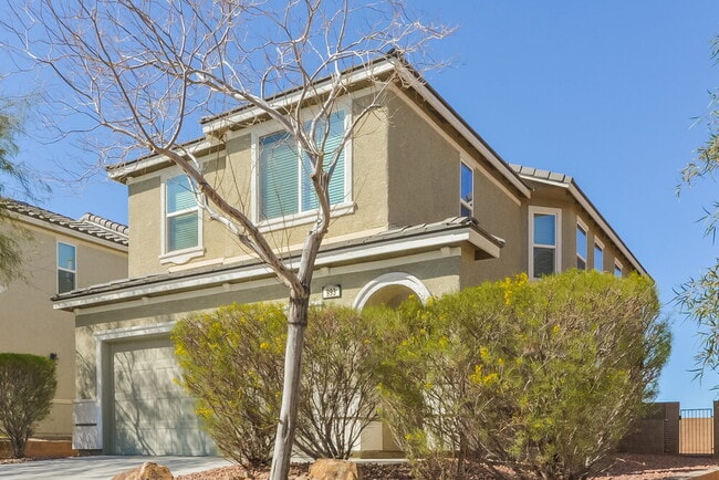 Photo - 993 Pebble Lake St