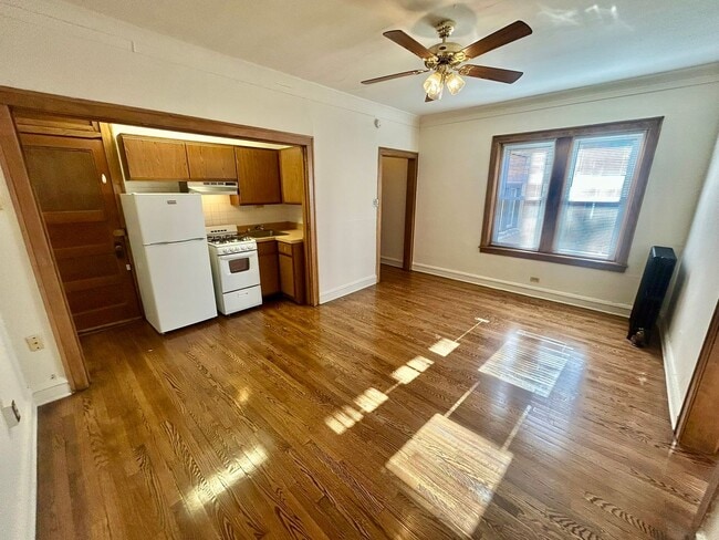 Photo - 2339 N. Geneva