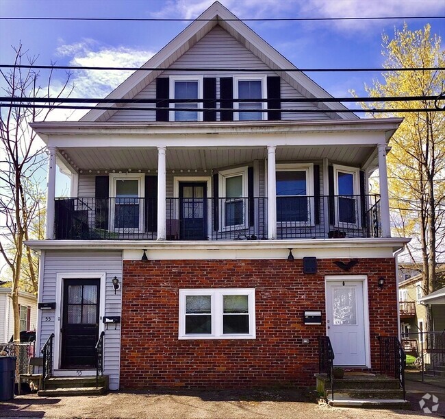 Building Photo - 55 Brown St Unit 3 Rental