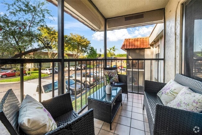 Building Photo - 9724 Hammocks Blvd Unit 203 Rental