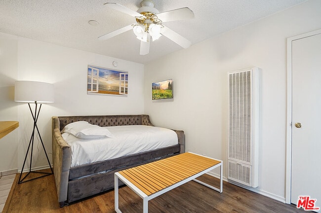 Photo - 3720 Vinton Ave Unidad 1A