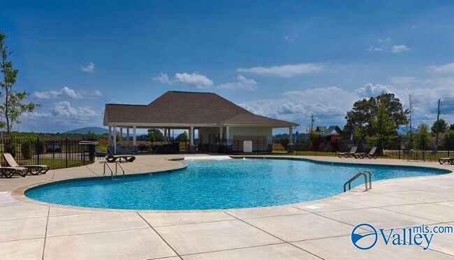 Photo - 336 Jackson Pt Cir