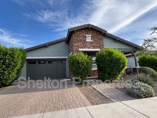 Building Photo - 20614 W Hillcrest Blvd