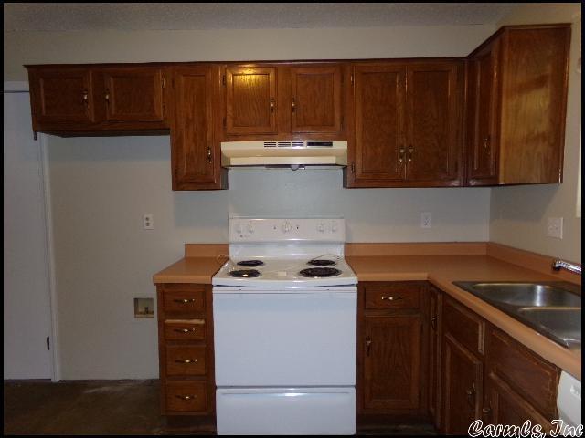 Photo - 49 Oak Forest Pl