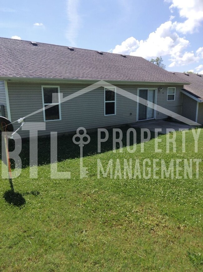 Photo - 3 Bedroom 2 Car Garage Duplex in Branson