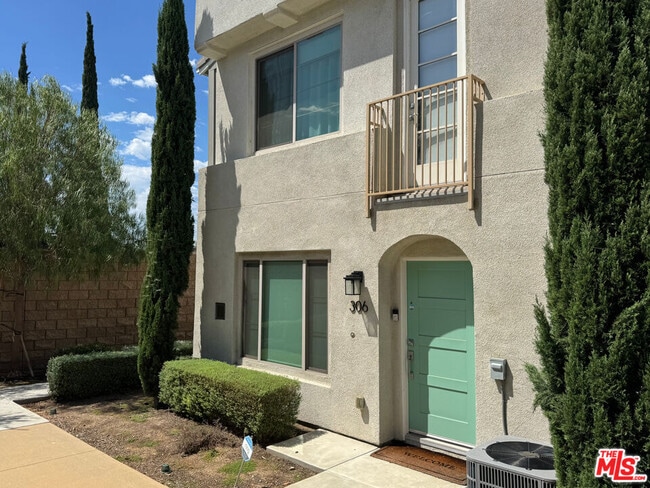 Photo - 306 S Derek Ln