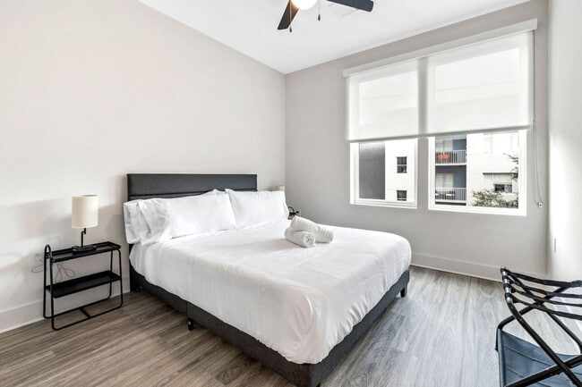 Photo - 617 N 12th St Unidad ID1312554P