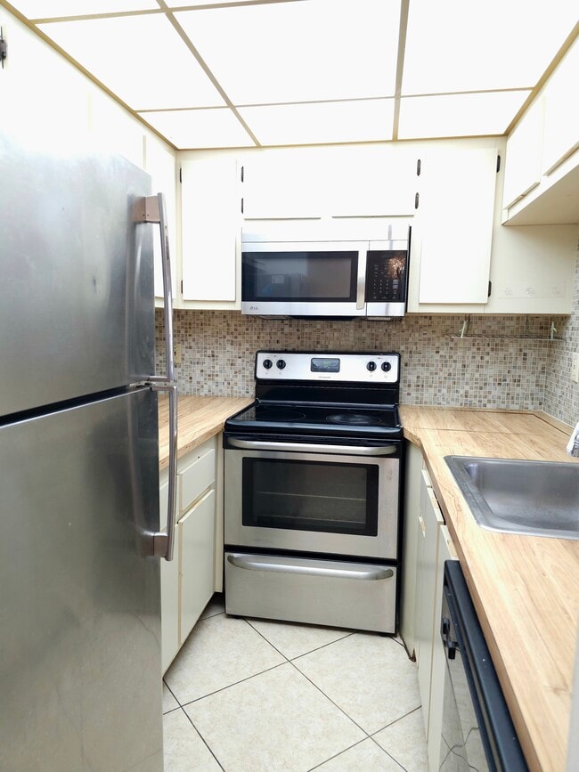 Photo - 10031 Winding Lake Rd Unit 104