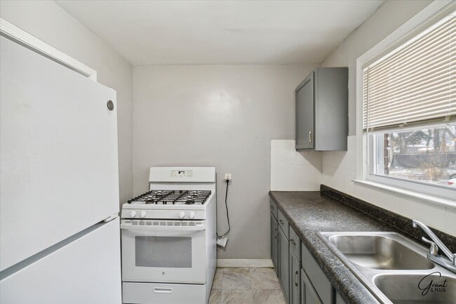 Puritan Apartments