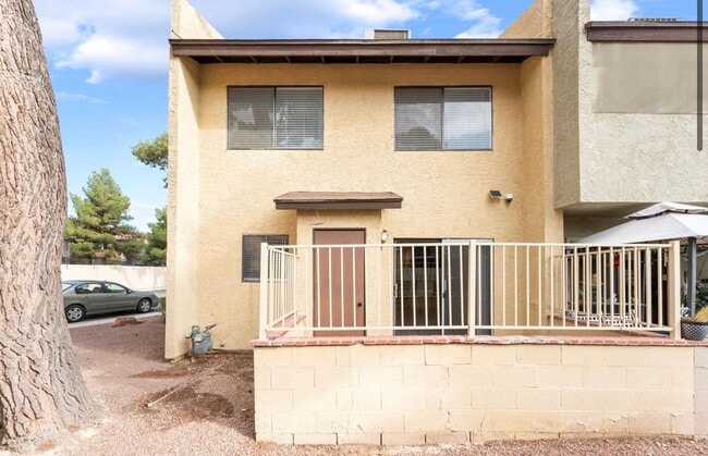 Building Photo - 200 Bel Port Dr Unit 201