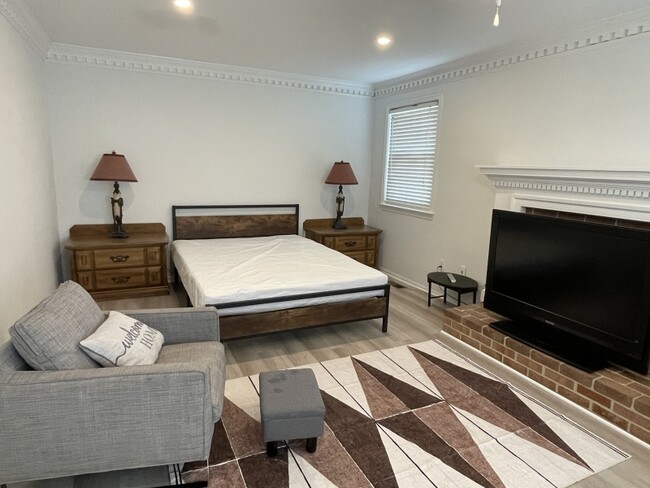 Photo - 4199 University Dr Townhome